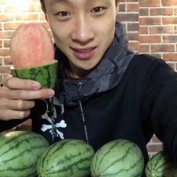 内蒙古网红吃瓜视频,揭秘草原上的“瓜界风云”